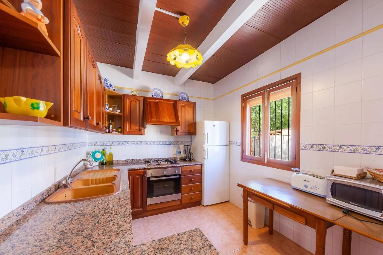 펜션 Ses Salines Cottage With Private Pool And Barbecue 스페인